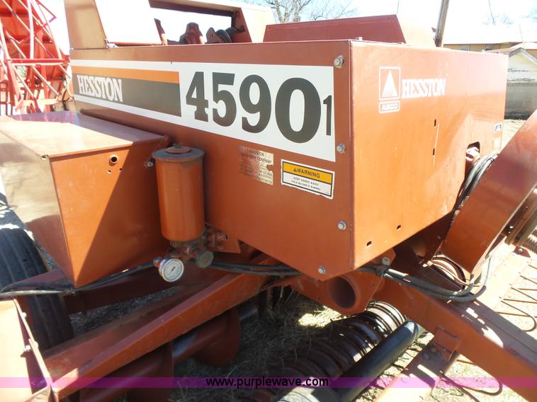 image for item L7425 Hesston 4590 inline small square baler