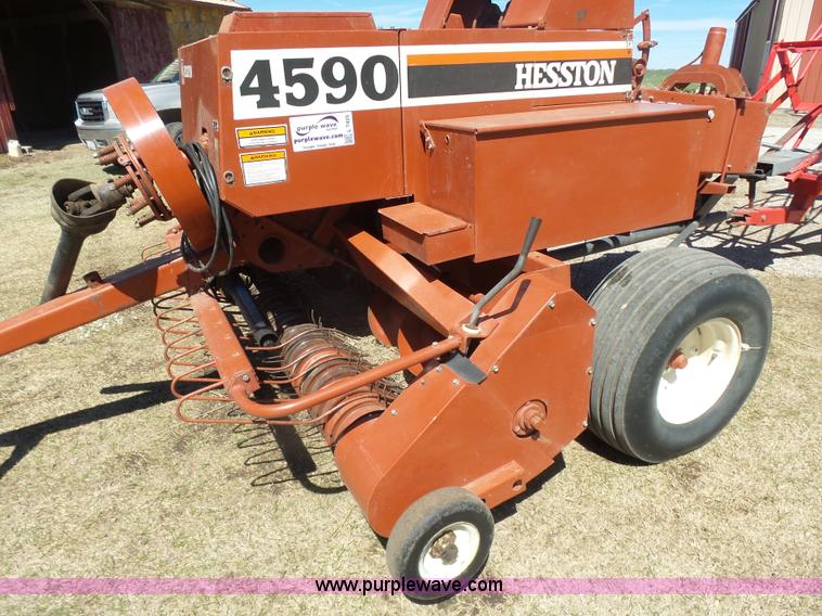 image for item L7425 Hesston 4590 inline small square baler