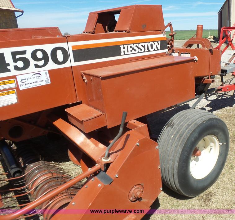 image for item L7425 Hesston 4590 inline small square baler