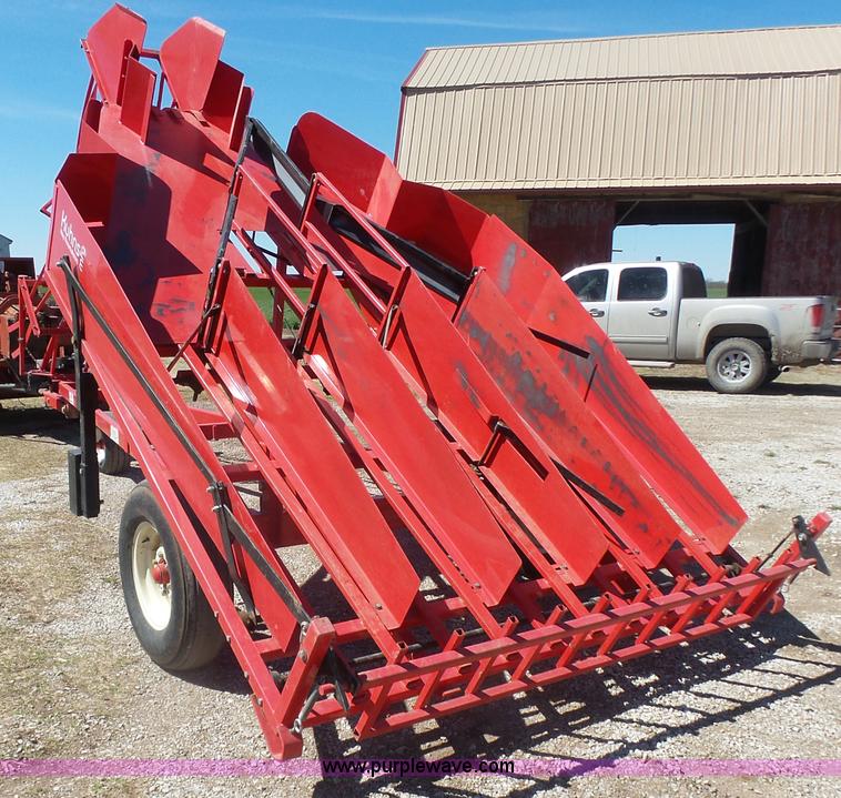image for item L7426 Kuhn hay accumulator