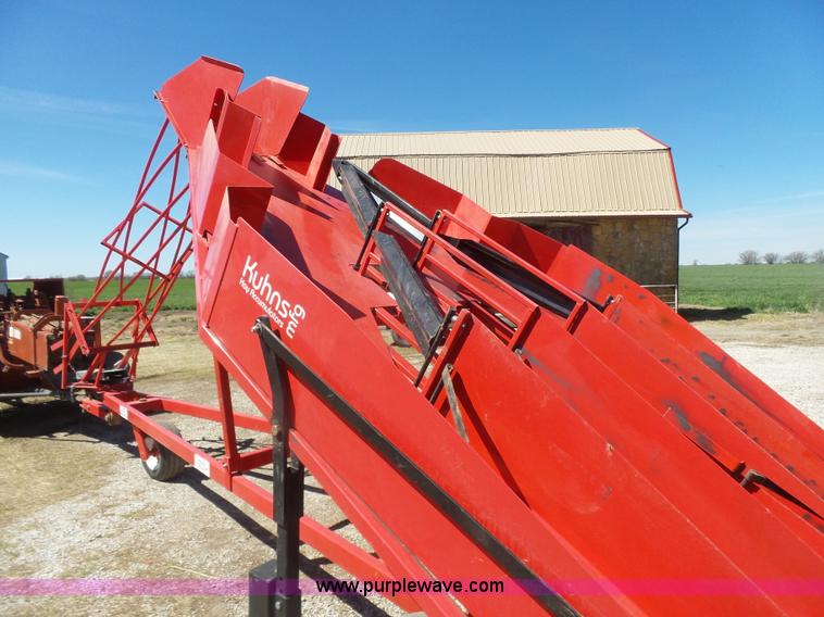 image for item L7426 Kuhn hay accumulator