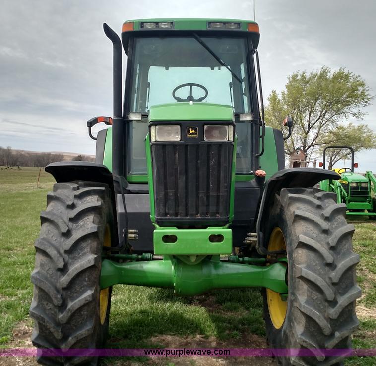 image for item L7451 2003 John Deere 7810 MFWD tractor
