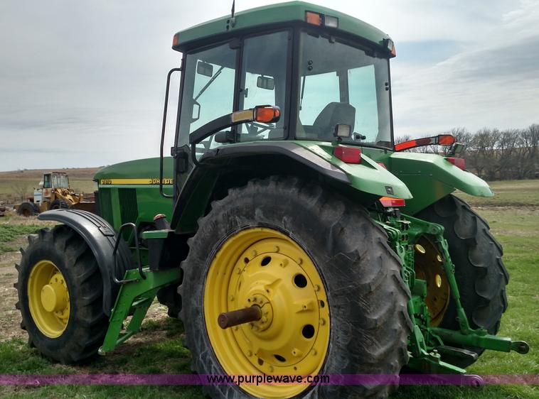 image for item L7451 2003 John Deere 7810 MFWD tractor