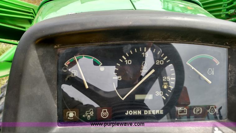 image for item L7453 1999 John Deere 4200 MFWD compact utility tractor