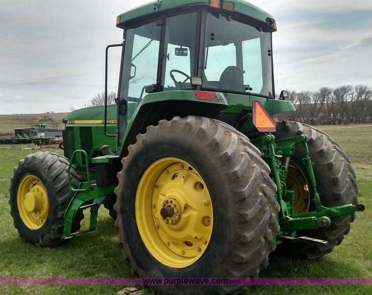 image for item L7454 1998 John Deere 7610 tractor