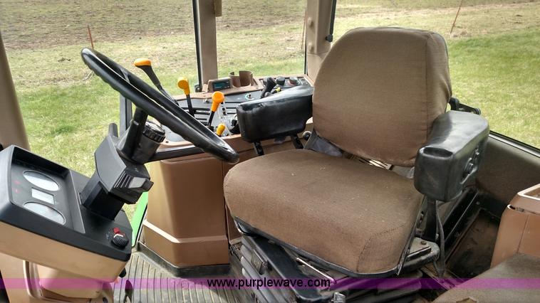 image for item L7454 1998 John Deere 7610 tractor