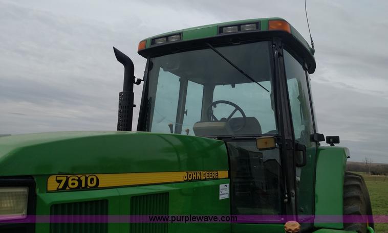 image for item L7454 1998 John Deere 7610 tractor