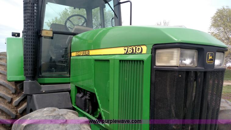 image for item L7454 1998 John Deere 7610 tractor