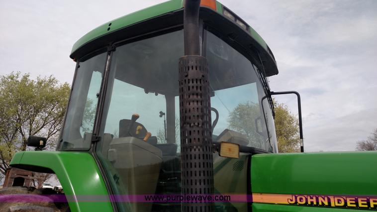 image for item L7454 1998 John Deere 7610 tractor