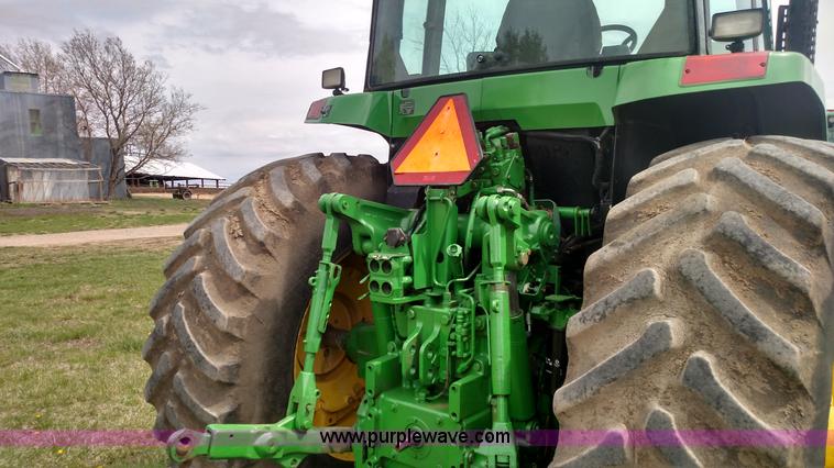 image for item L7454 1998 John Deere 7610 tractor