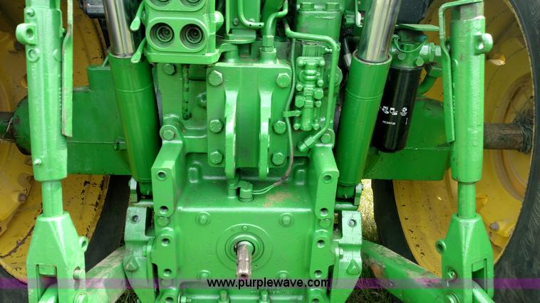 image for item L7454 1998 John Deere 7610 tractor