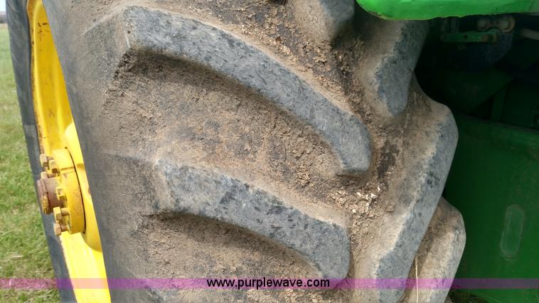 image for item L7454 1998 John Deere 7610 tractor