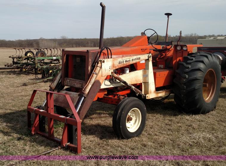 image for item L7465 Allis Chalmers 190XT tractor