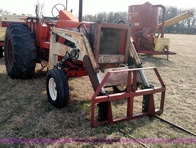 image for item L7465 Allis Chalmers 190XT tractor