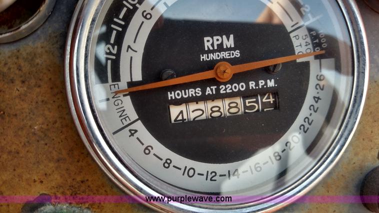 image for item L7465 Allis Chalmers 190XT tractor