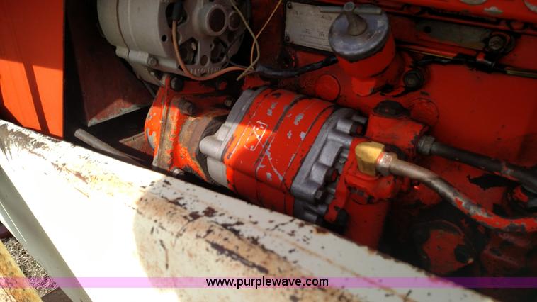 image for item L7465 Allis Chalmers 190XT tractor