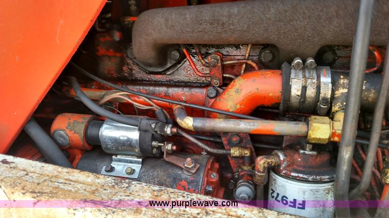 image for item L7465 Allis Chalmers 190XT tractor