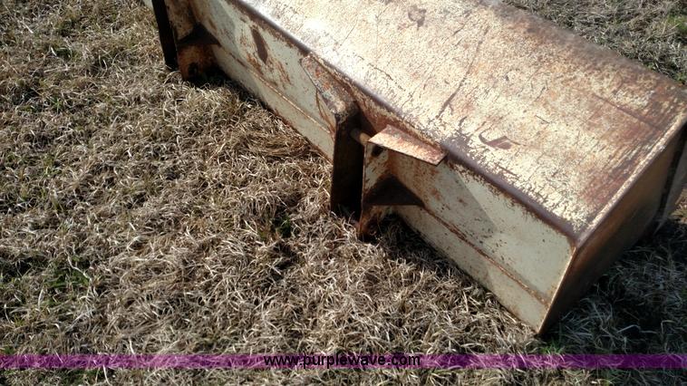 image for item L7465 Allis Chalmers 190XT tractor