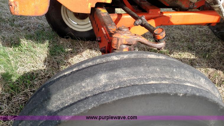 image for item L7465 Allis Chalmers 190XT tractor