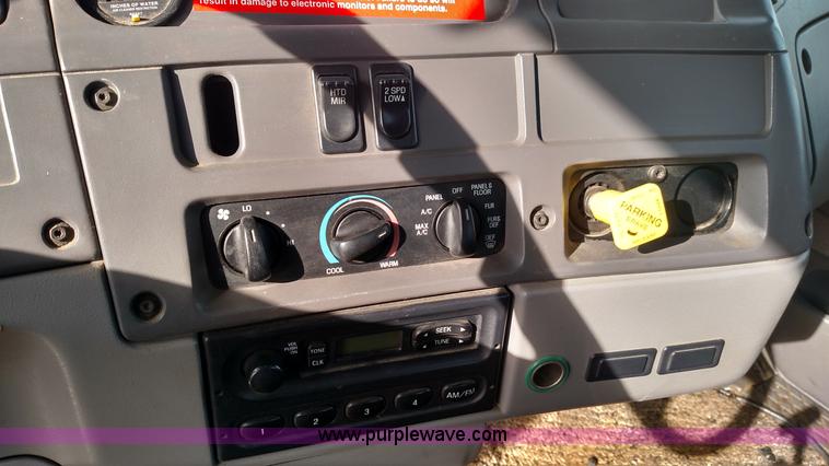 image for item L7467 1999 Sterling L8513 pre/post liquid fertilizer applicator sprayer