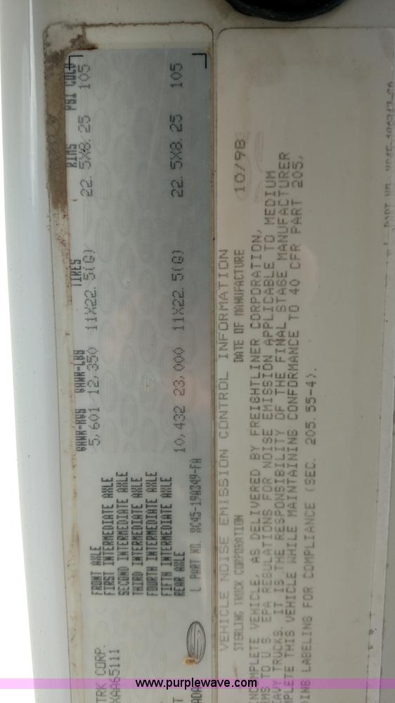 image for item L7467 1999 Sterling L8513 pre/post liquid fertilizer applicator sprayer