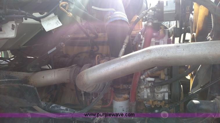 image for item L7467 1999 Sterling L8513 pre/post liquid fertilizer applicator sprayer