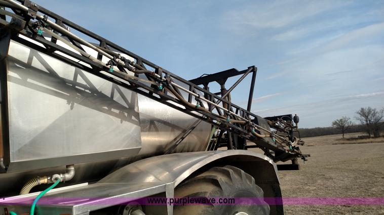 image for item L7467 1999 Sterling L8513 pre/post liquid fertilizer applicator sprayer