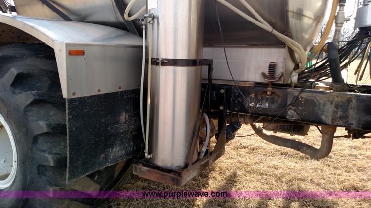 image for item L7467 1999 Sterling L8513 pre/post liquid fertilizer applicator sprayer