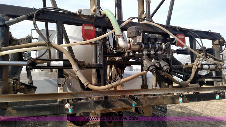 image for item L7467 1999 Sterling L8513 pre/post liquid fertilizer applicator sprayer