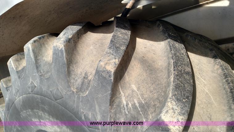 image for item L7467 1999 Sterling L8513 pre/post liquid fertilizer applicator sprayer