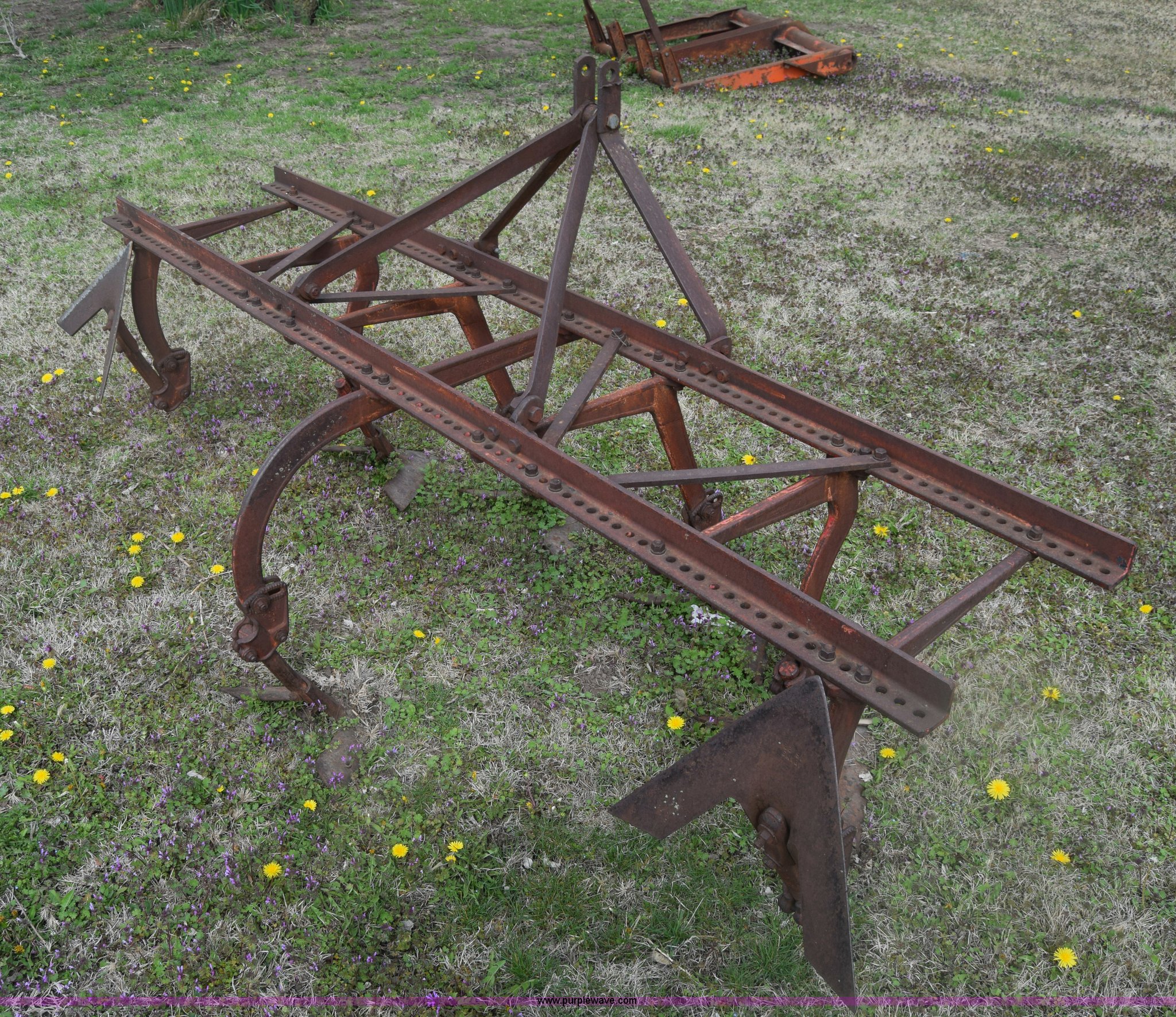 Pittsburgh cultivator in Inman, KS Item BW9452 sold Purple Wave