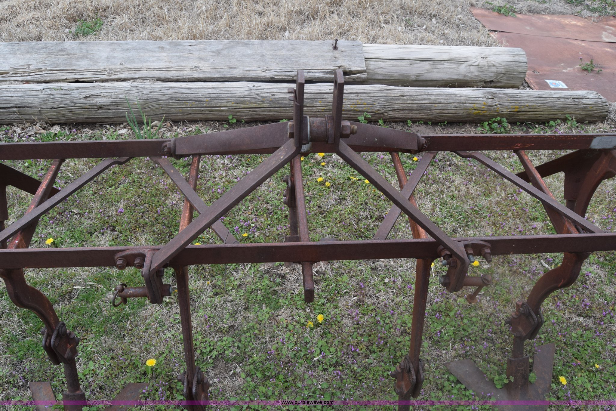 Pittsburgh cultivator in Inman, KS Item BW9452 sold Purple Wave