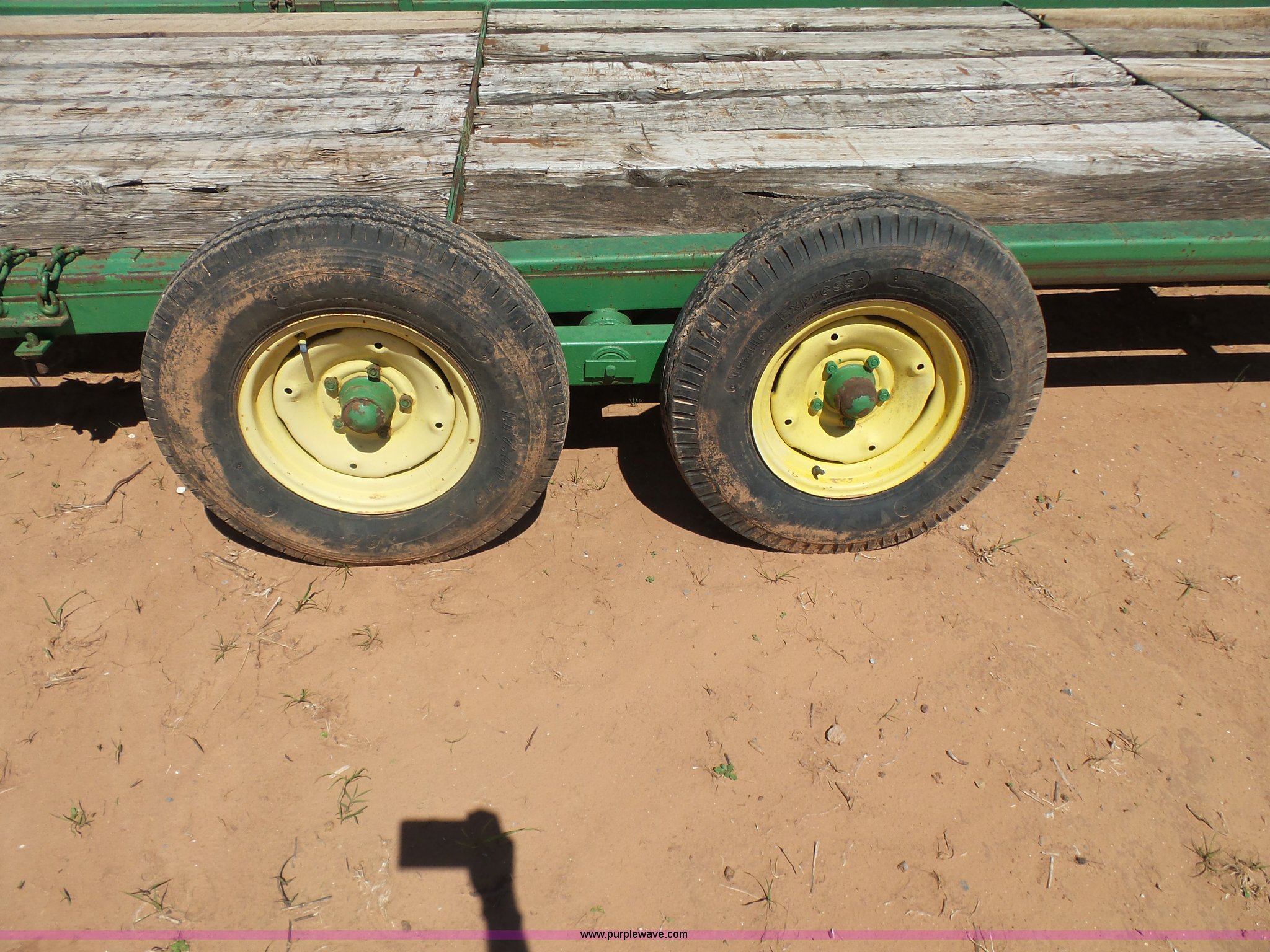 Flatbed trailer in Bokchito, OK Item J7538 sold Purple Wave