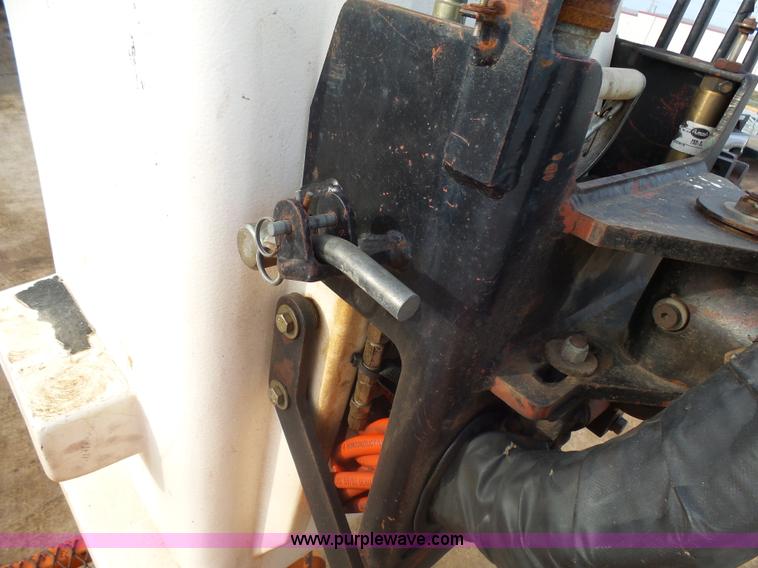 image for item AL9203 1989 Chevrolet Custom Deluxe C7D042 bucket truck