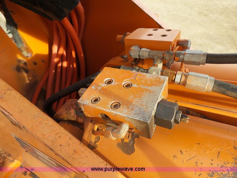 image for item AL9203 1989 Chevrolet Custom Deluxe C7D042 bucket truck