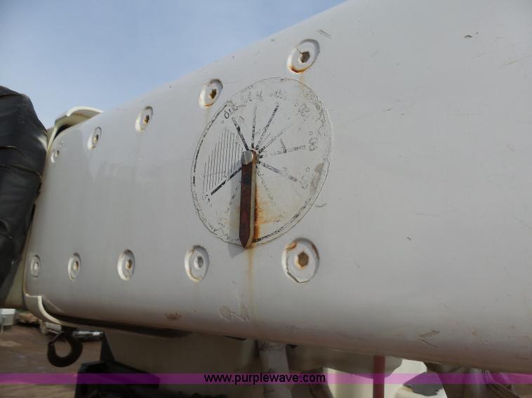 image for item AL9203 1989 Chevrolet Custom Deluxe C7D042 bucket truck