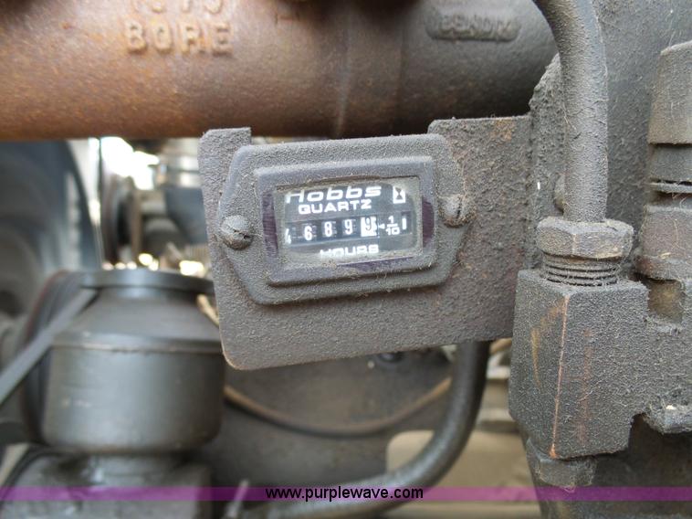 image for item AL9203 1989 Chevrolet Custom Deluxe C7D042 bucket truck