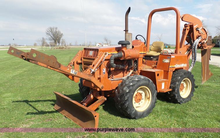 image for item AO9835 1996 Ditch Witch 8020 Turbo cable plow