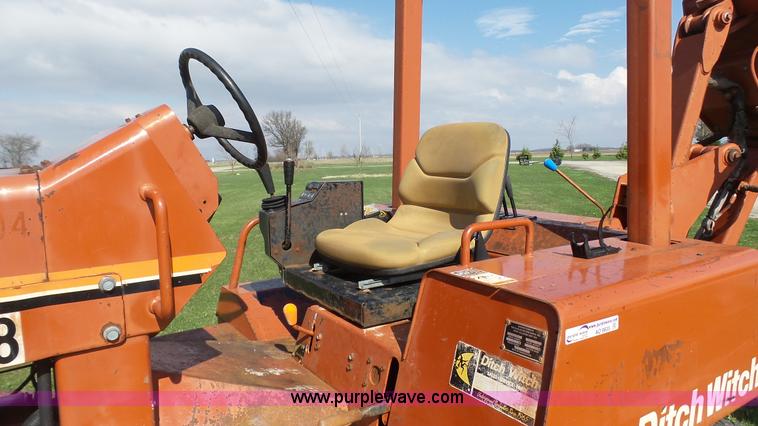 image for item AO9835 1996 Ditch Witch 8020 Turbo cable plow