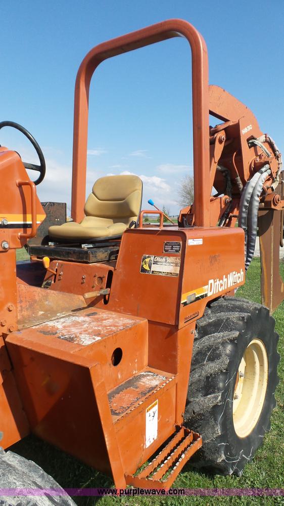image for item AO9835 1996 Ditch Witch 8020 Turbo cable plow