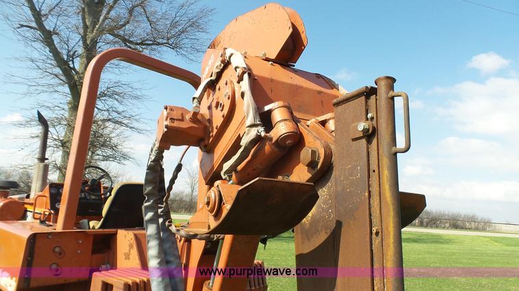 image for item AO9835 1996 Ditch Witch 8020 Turbo cable plow