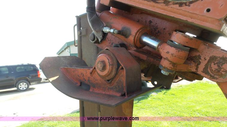 image for item AO9835 1996 Ditch Witch 8020 Turbo cable plow