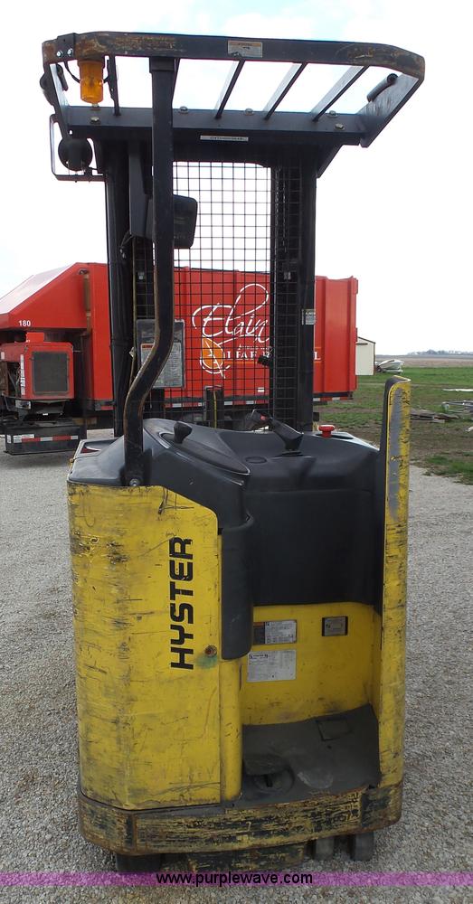 image for item AO9836 2004 Hyster N40XMR3 forklift