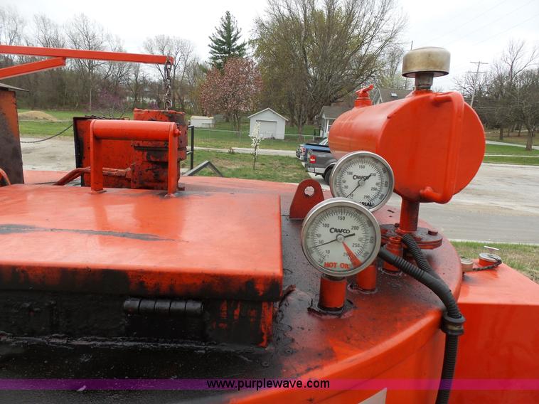 image for item AX9238 1995 Crafco EZ Pour 100D crack sealer