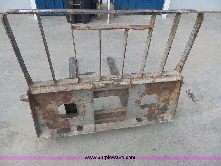 image for item BE9800 MDS skid steer pallet forks