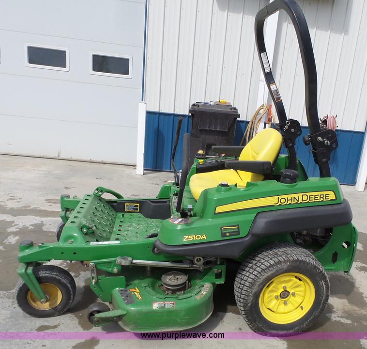 image for item BE9805 John Deere 2510A ZTR lawn mower