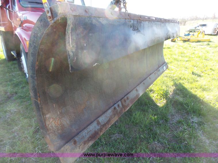 image for item BG9074 1996 International 4700 dump truck