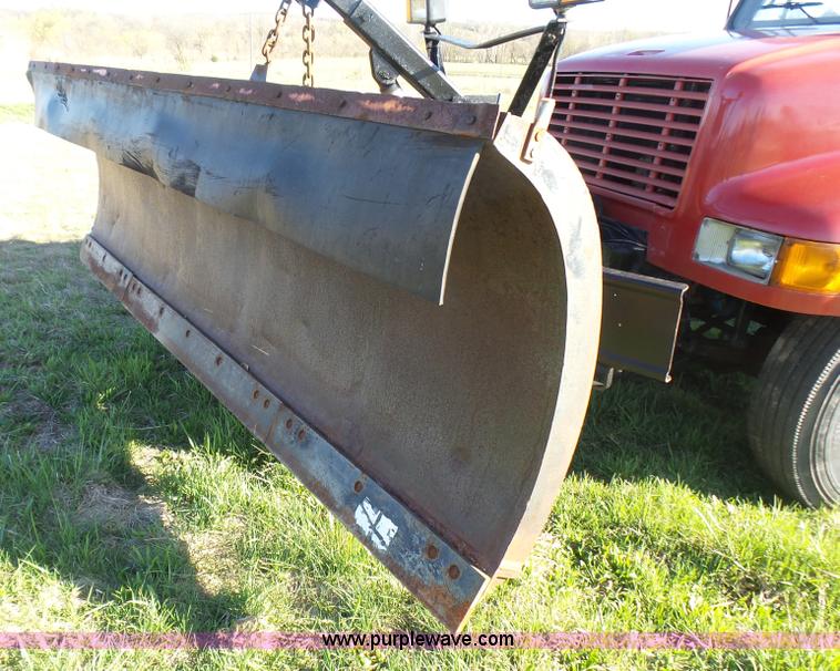 image for item BG9074 1996 International 4700 dump truck