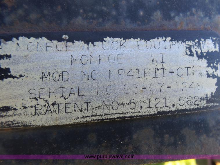 image for item BG9074 1996 International 4700 dump truck