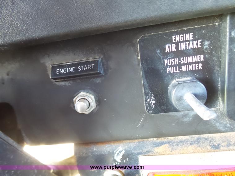 image for item BG9074 1996 International 4700 dump truck